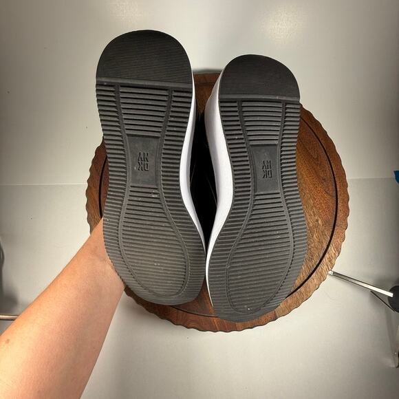 DKNY Women's Black Gold Knit Slip-On Wedge Platform Sneakers Size 7.5 - Picture 10 of 10